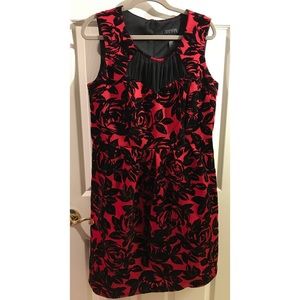 Red and Black Floral Sleeveless Cocktail dress
